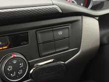 Volkswagen Transporter BiTDI T32 Highline - U7142