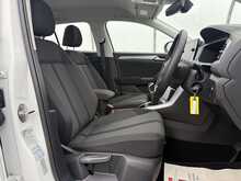 Volkswagen T-Roc TSI Life - U7217