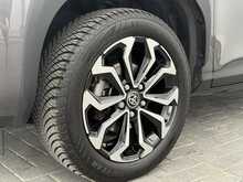 Toyota Yaris Cross VVT-h Design - U7225