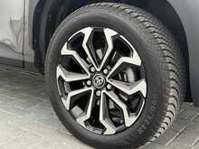 Toyota Yaris Cross VVT-h Design - U7225