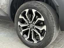 Toyota Yaris Cross VVT-h Design - U7225