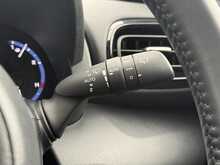 Toyota Yaris Cross VVT-h Design - U7225