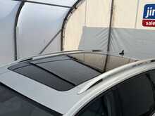 Volkswagen Touran TSI EVO SE Family - U7227