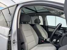 Volkswagen Touran TSI EVO SE Family - U7227