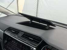 Volkswagen Touran TSI EVO SE Family - U7227