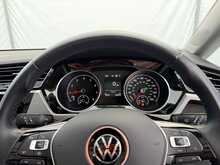 Volkswagen Touran TSI EVO SE Family - U7227