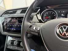 Volkswagen Touran TSI EVO SE Family - U7227