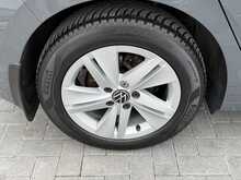 Volkswagen Golf TDI Life - U7241