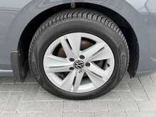 Volkswagen Golf TDI Life - U7241