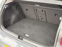 Volkswagen Golf TDI Life - U7241