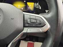 Volkswagen Golf TDI Life - U7241