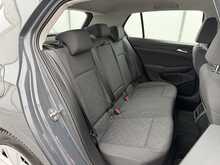 Volkswagen Golf TDI Life - U7241