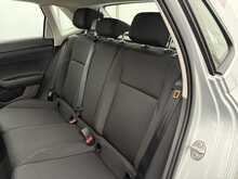 Volkswagen Polo TSI SE - U7273