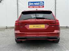 Volvo V60 B4 MHEV Plus - U7276