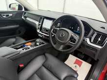 Volvo V60 B4 MHEV Plus - U7276
