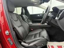 Volvo V60 B4 MHEV Plus - U7276