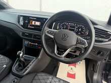 Volkswagen Taigo TSI R-Line - U7277