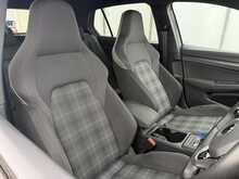 Volkswagen Golf TDI GTD - U7278