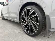 Volkswagen Golf TDI GTD - U7278