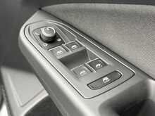 Volkswagen Golf TDI GTD - U7278