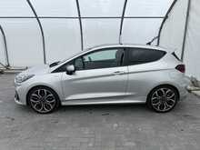 Ford Fiesta T EcoBoost MHEV ST-Line Vignale - U7311