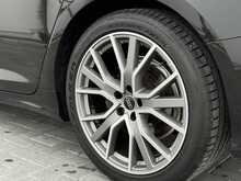 Audi A6 Avant TDI Black Edition - U7353