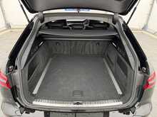 Audi A6 Avant TDI Black Edition - U7353