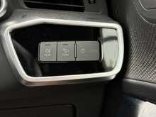 Audi A6 Avant TDI Black Edition - U7353