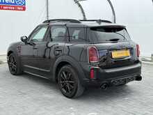 MINI Countryman John Cooper Works - U7358