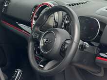 MINI Countryman John Cooper Works - U7358