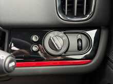 MINI Countryman John Cooper Works - U7358