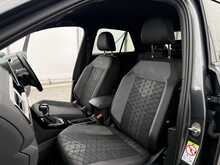 Volkswagen T-Roc TSI R-Line - U7368