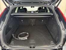 Volvo XC60 h T8 R-Design Pro - U7372