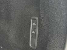 Volvo XC60 h T8 R-Design Pro - U7372
