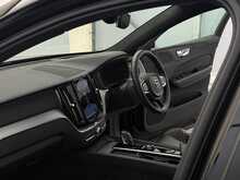 Volvo XC60 h T8 R-Design Pro - U7372