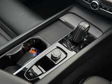 Volvo XC60 h T8 R-Design Pro - U7372