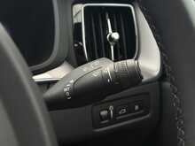 Volvo XC60 h T8 R-Design Pro - U7372
