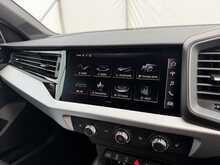 Audi A1 TFSI Black Edition - U7388