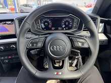 Audi A1 TFSI Black Edition - U7388