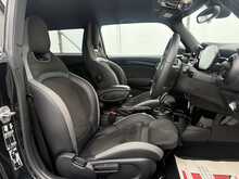 MINI Hatch Cooper Sport - U7390