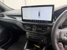 Ford Focus T EcoBoost MHEV ST-Line Edition - U7393