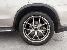 Mercedes-Benz GLC GLC300d AMG Line - U7399