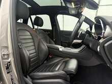 Mercedes-Benz GLC GLC300d AMG Line - U7399