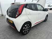 Toyota AYGO VVT-i x-trend - U7405