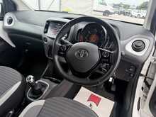 Toyota AYGO VVT-i x-trend - U7405