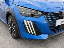 Peugeot 208 PureTech GT - U7407