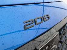 Peugeot 208 PureTech GT - U7407