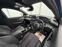 Peugeot 208 PureTech GT - U7407