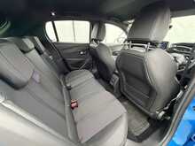 Peugeot 208 PureTech GT - U7407