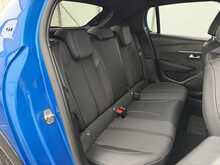 Peugeot 208 PureTech GT - U7407